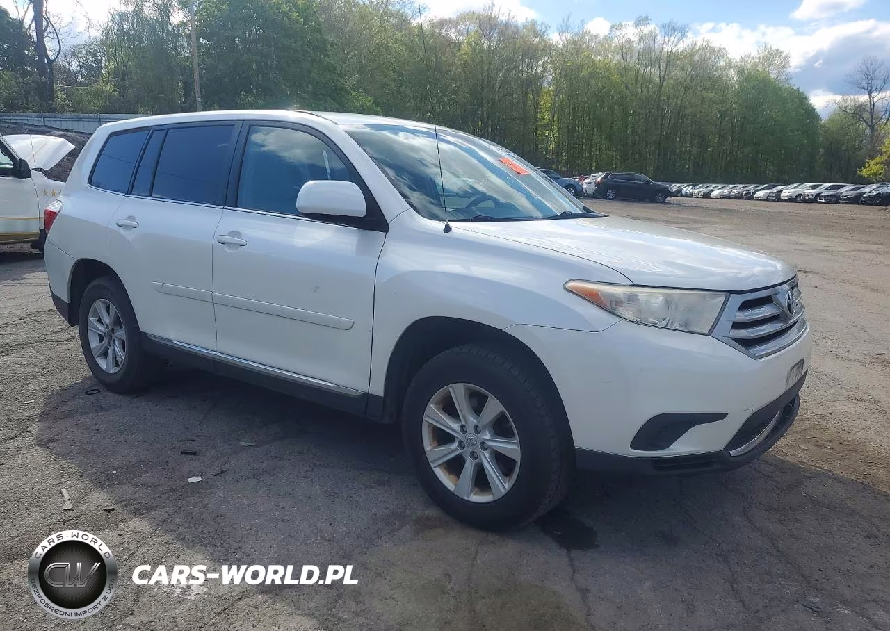 2011 Toyota Highlander Base VIN:5TDBK3EH4BS087047 - 4
