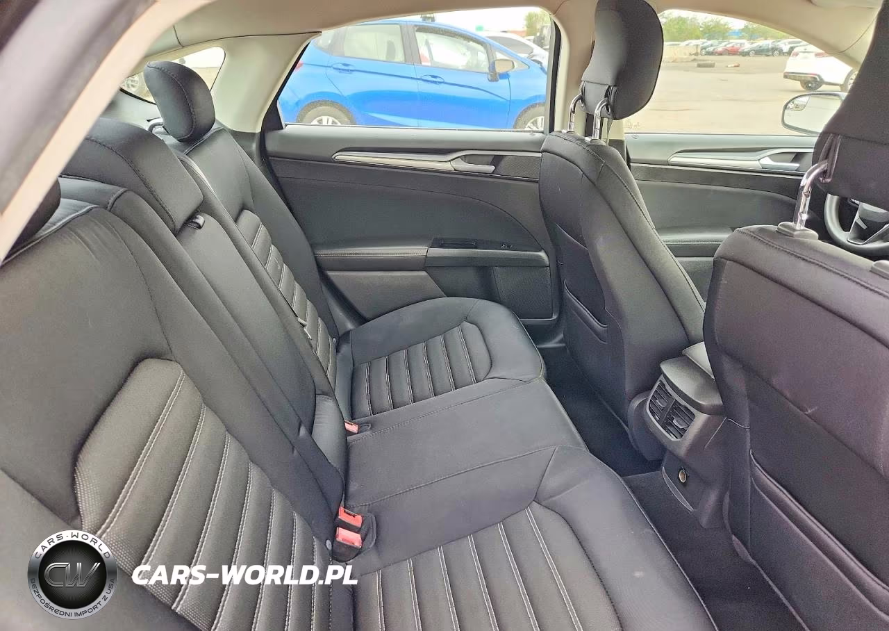 2014 Ford Fusion Se VIN:3FA6P0H74ER229852 - 10