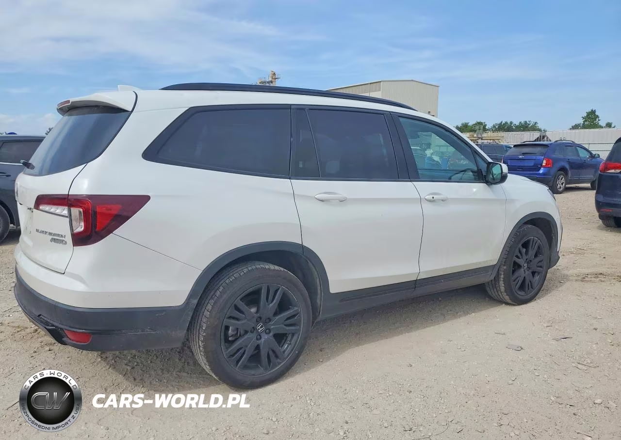 2021 Honda Pilot Black VIN:5FNYF6H77MB078997 - 3