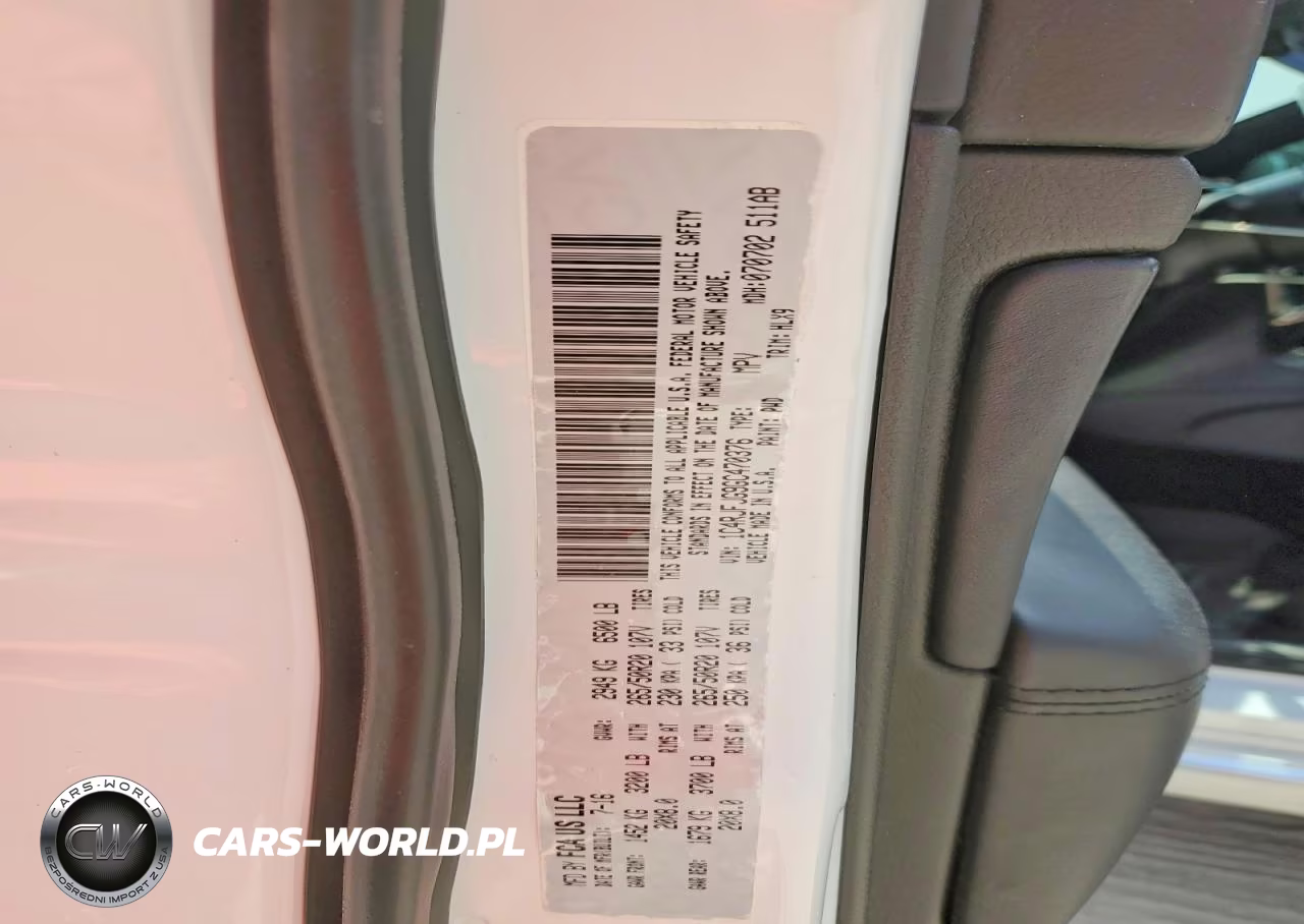 2016 Jeep Grand Cherokee Summit VIN:1C4RJFJG9GC470376 - 14