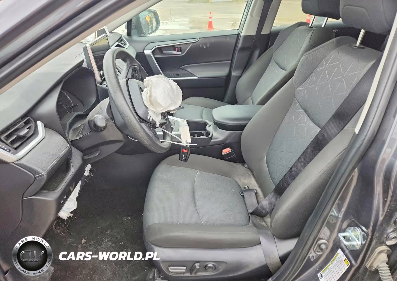 2025 Toyota Rav4 Xle VIN:2T3P1RFV9SW523292 - 7