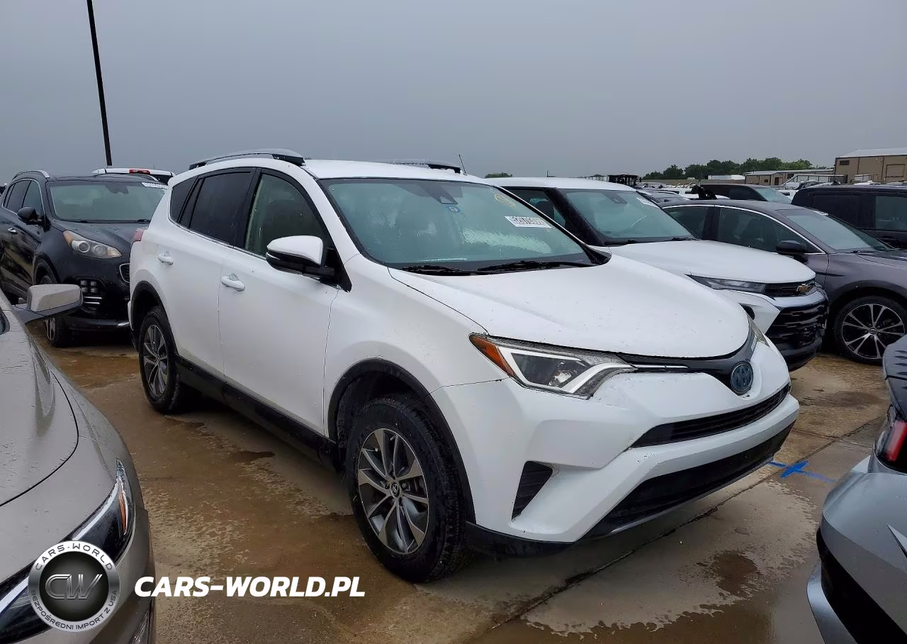 2018 Toyota Rav4 Hybrid Le VIN:JTMRJREV2JD248614 - 4