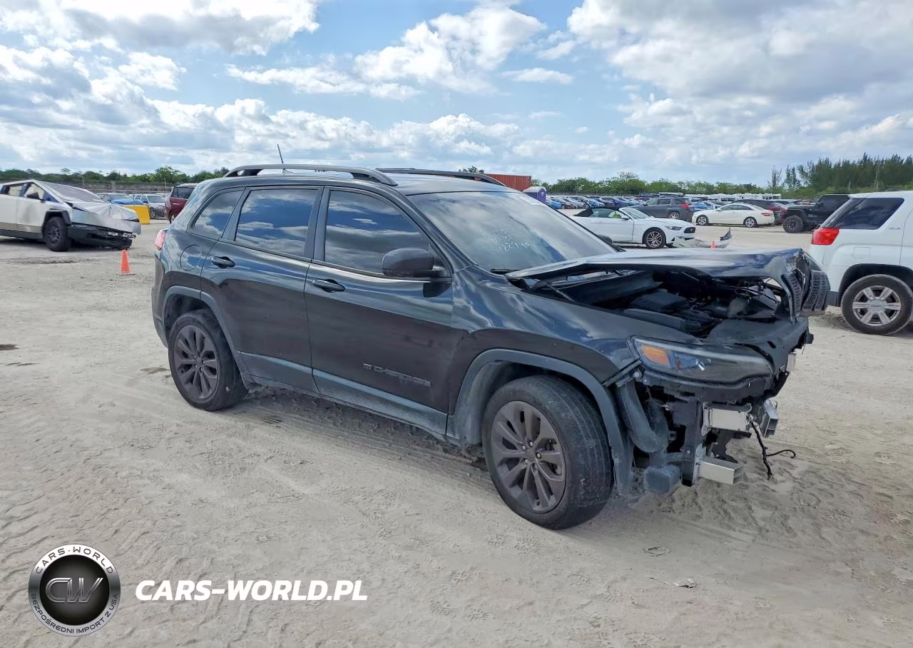 2021 Jeep Cherokee Latitude Lux VIN:1C4PJMMX8MD122940 - 4