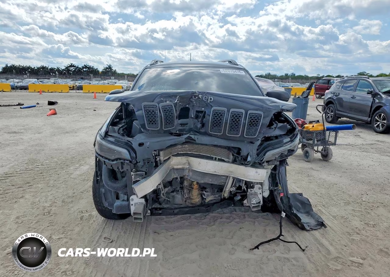 2021 Jeep Cherokee Latitude Lux VIN:1C4PJMMX8MD122940 - 5