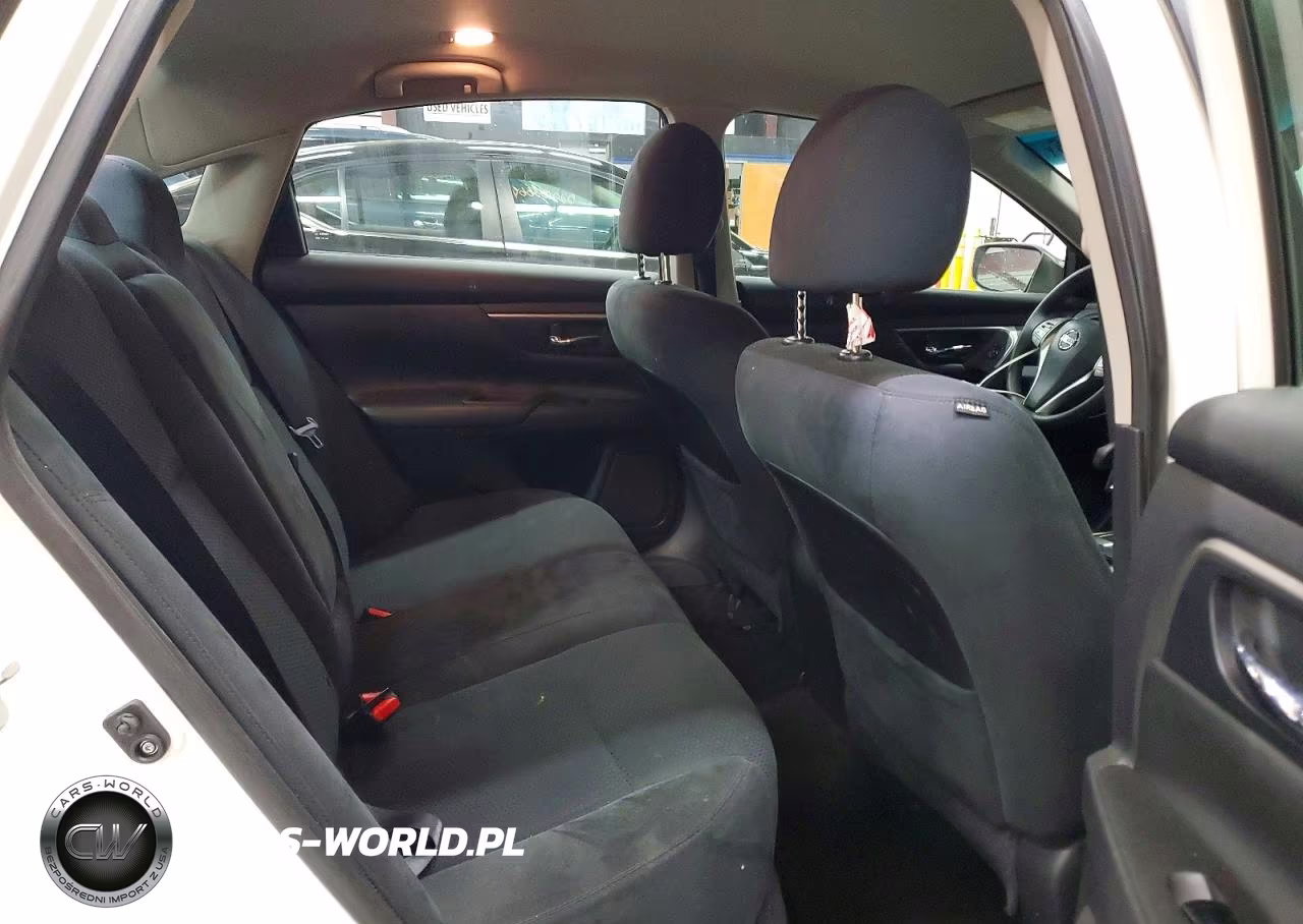 2015 Nissan Altima 2.5 S VIN:1N4AL3AP3FN396662 - 10