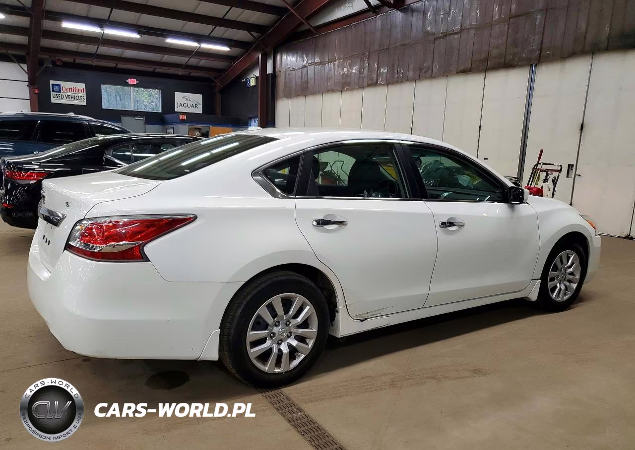 2015 Nissan Altima 2.5 S VIN:1N4AL3AP3FN396662 - 3