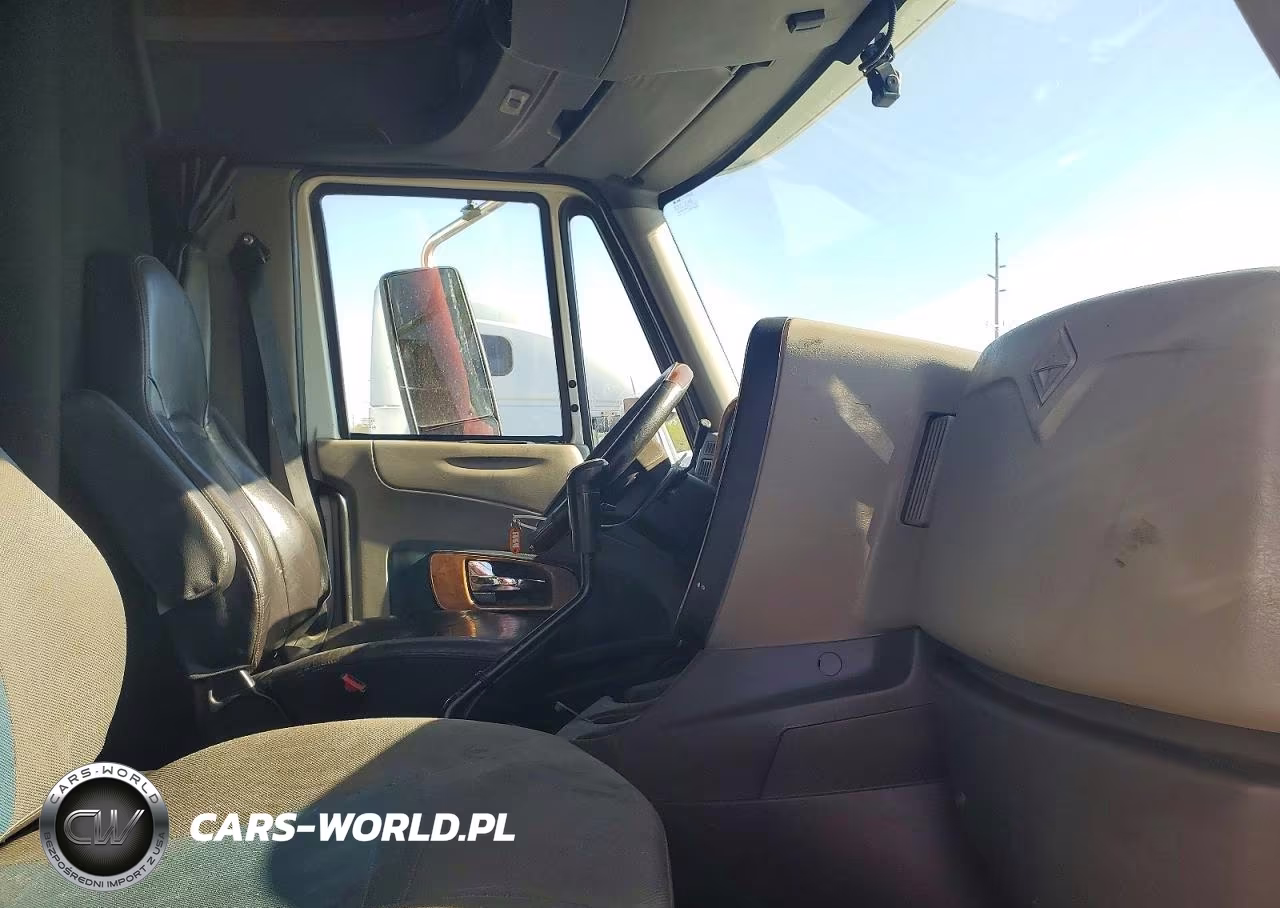 2016 International Prostar Semi Truck VIN:3HSDJAPR8GN030722 - 5