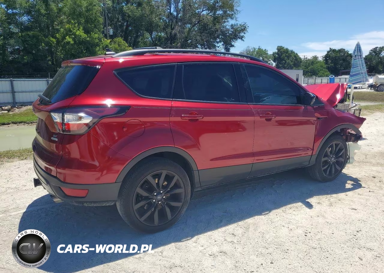 2018 Ford Escape Se VIN:1FMCU0GD9JUD14925 - 3