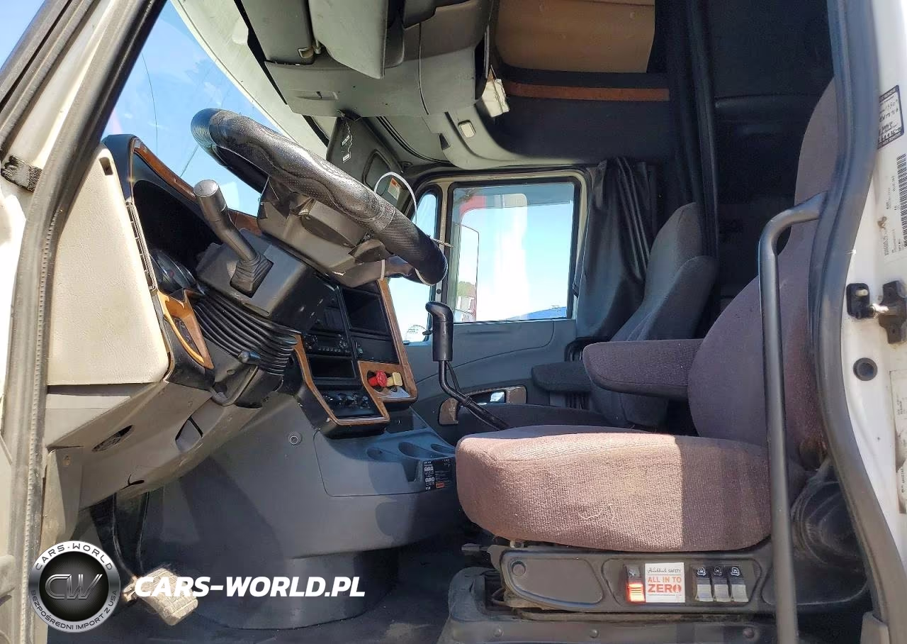 2014 International Prostar Semi Truck VIN:3HSDJAPR9EN171716 - 5