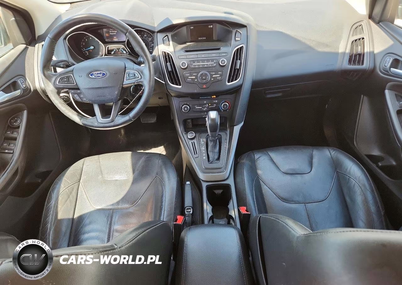 2016 Ford Focus Se VIN:1FADP3F29GL326711 - 8