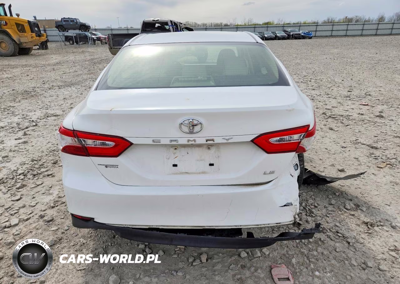 2018 Toyota Camry Le VIN:JTNB11HK4J3002900 - 6