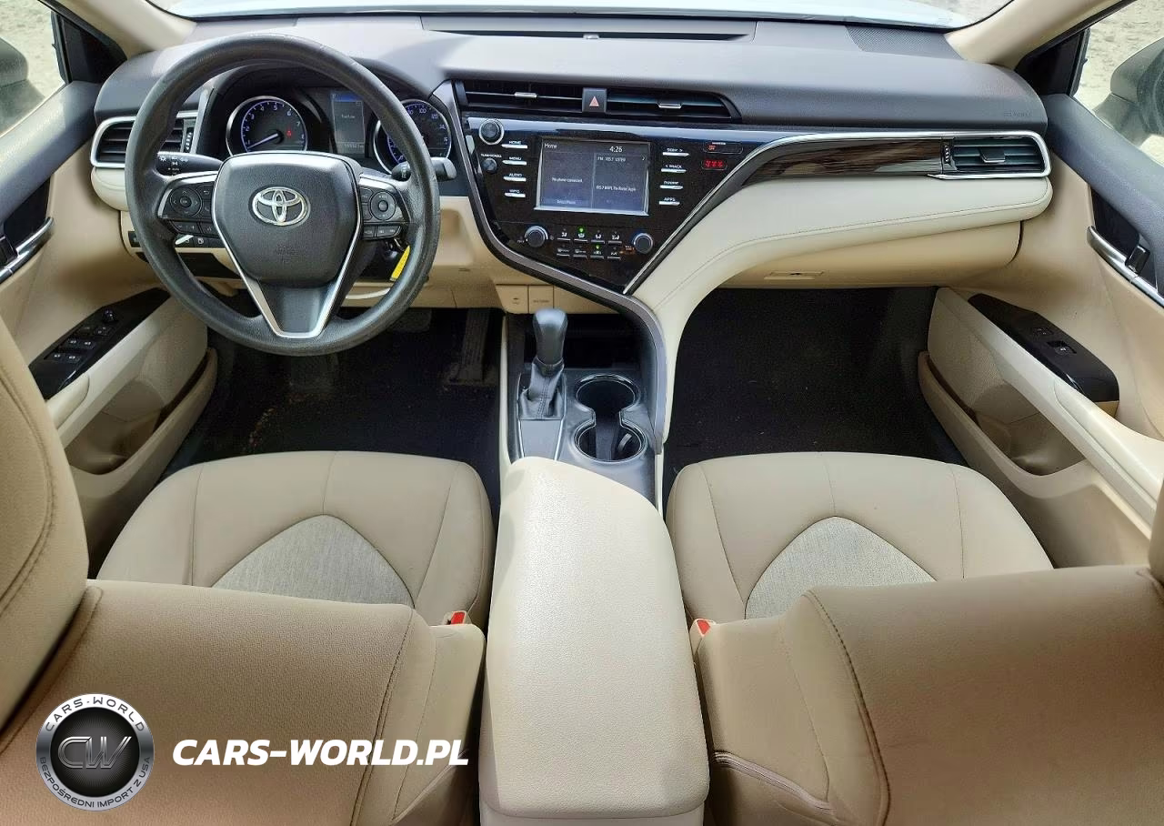 2018 Toyota Camry Le VIN:JTNB11HK4J3002900 - 8