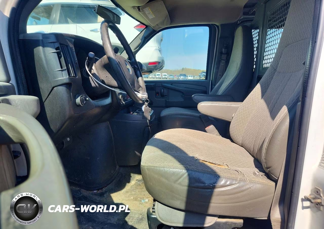 2012 Chevrolet Express G2500 VIN:1GCWGFCA7C1151476 - 8