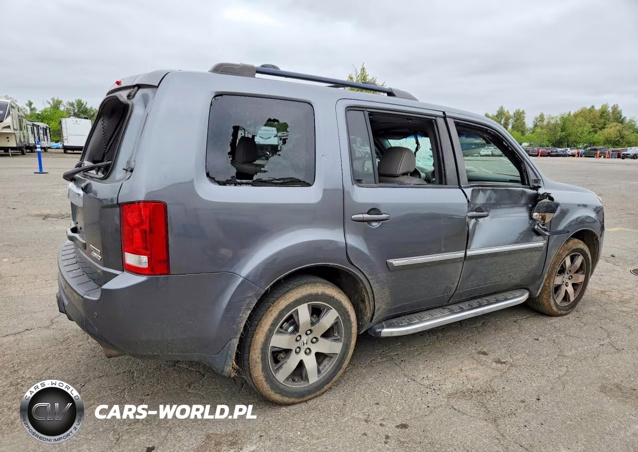 2012 Honda Pilot Touring VIN:5FNYF4H99CB009913 - 3