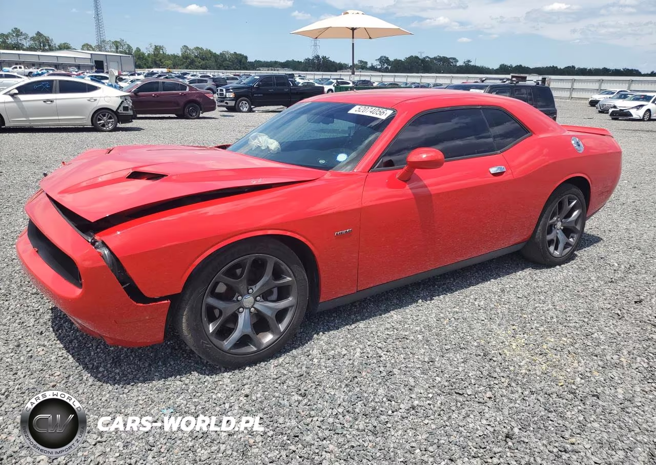 2015 Dodge Challenger Sxt – zdjęcie 1 z 12