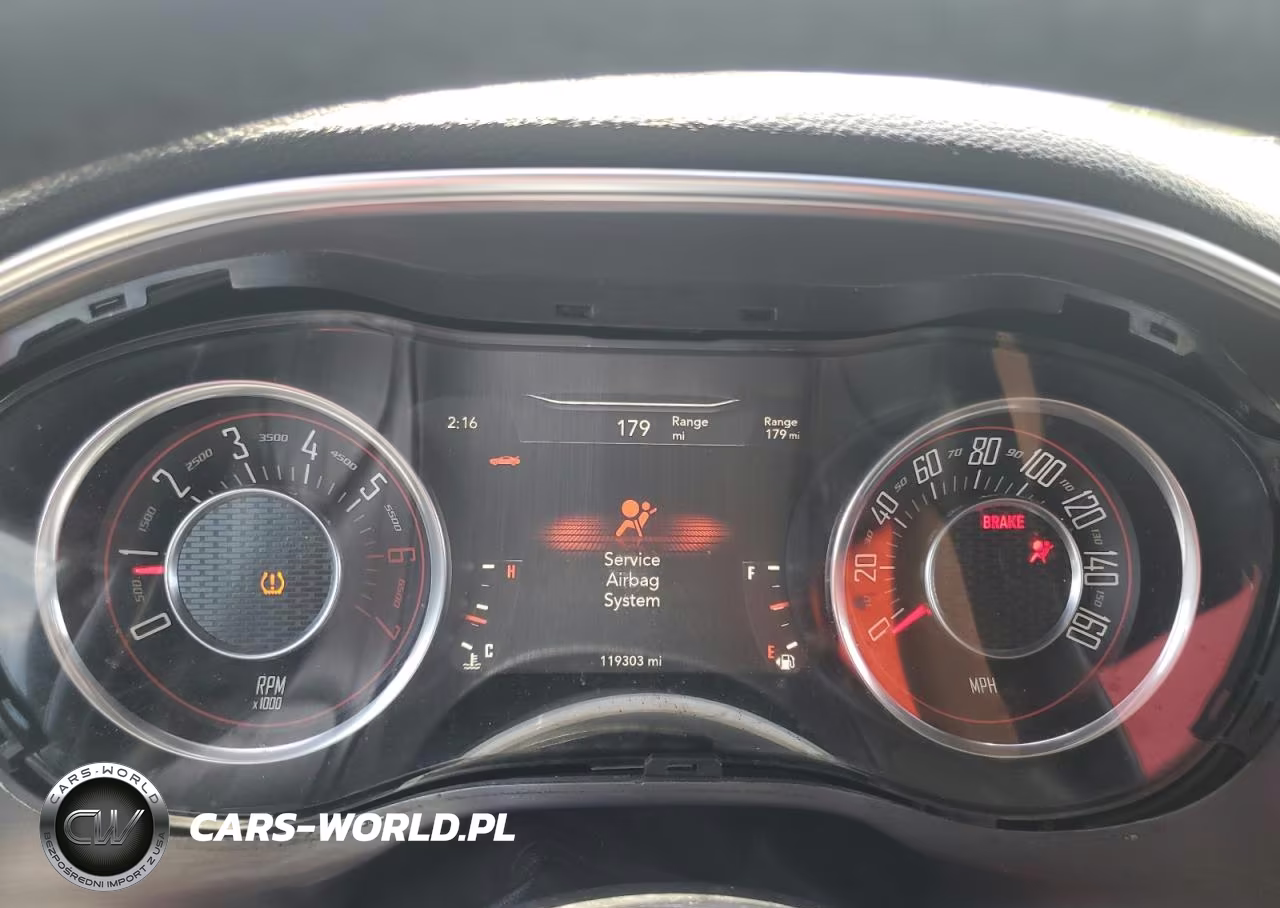 2015 Dodge Challenger Sxt VIN:2C3CDZAT0FH712662 - 9