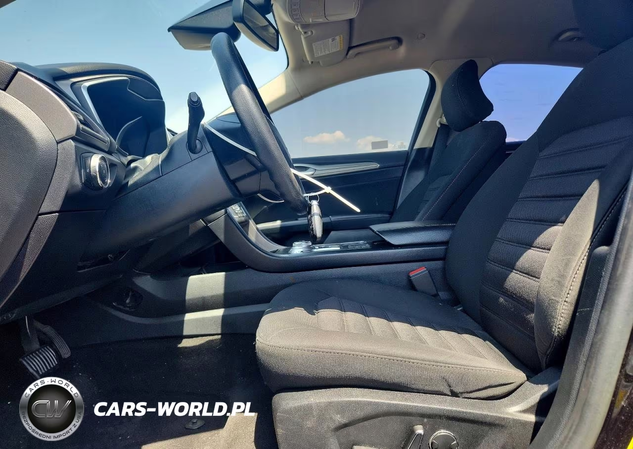 2019 Ford Fusion Se VIN:3FA6P0LU3KR114975 - 7