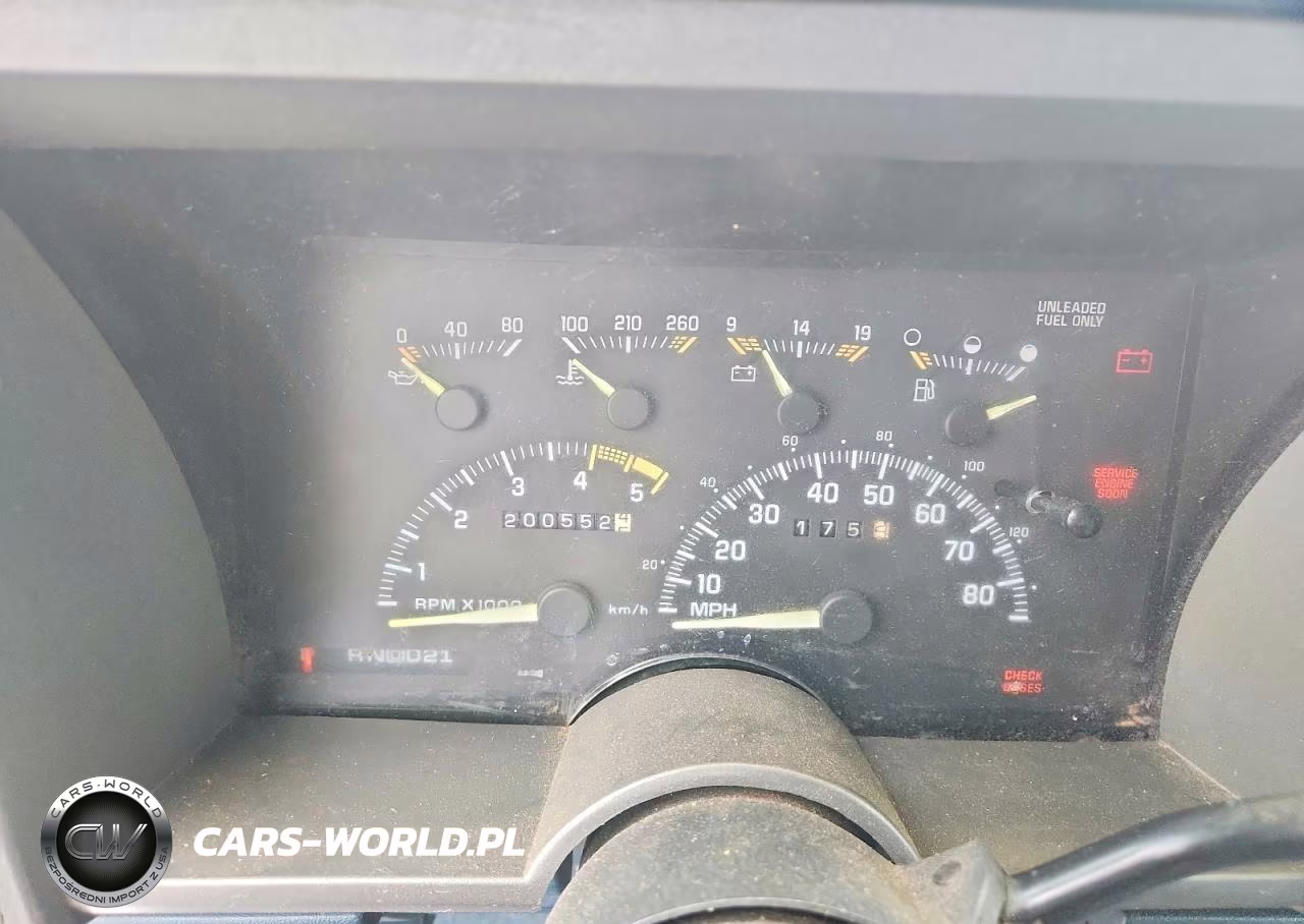 1994 Chevrolet 1500 VIN:2GCEC19K9R1256985 - 9