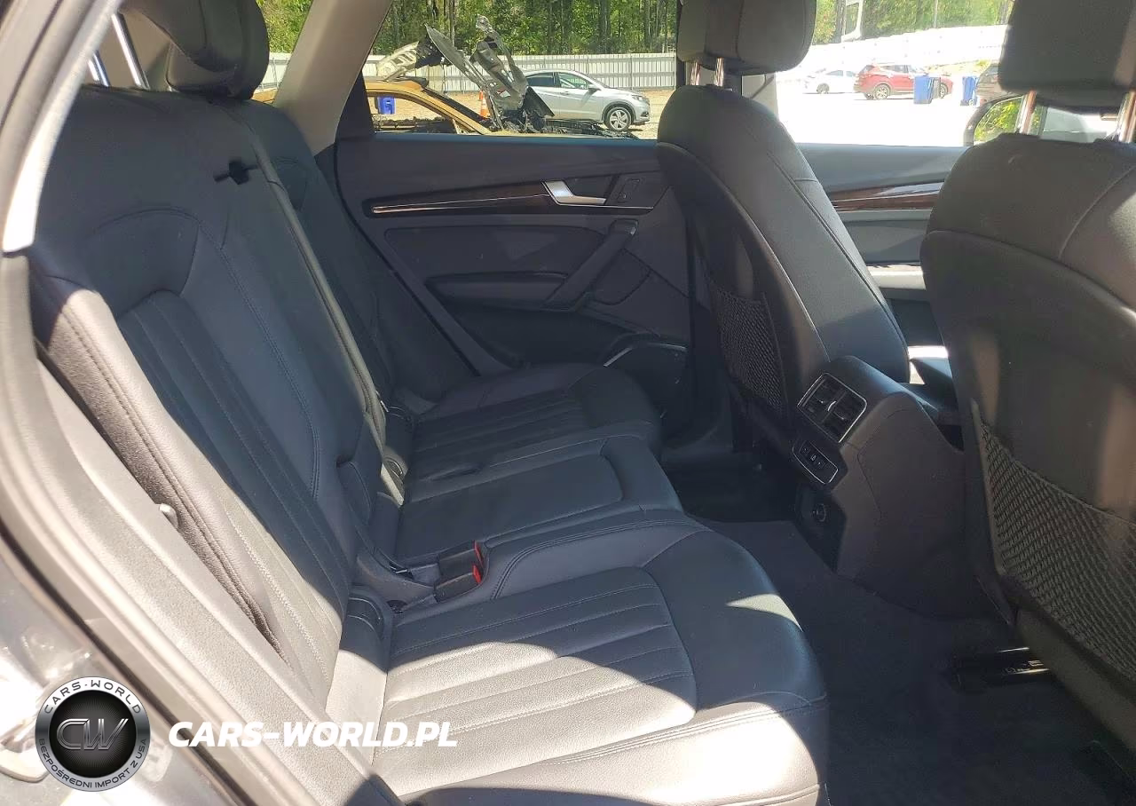 2018 Audi Q5 Premium VIN:WA1ANAFY9J2222075 - 11