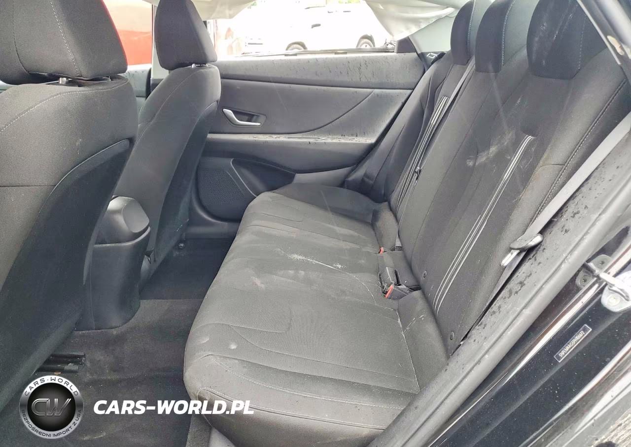 2023 Hyundai Elantra Sel VIN:5NPLM4AG5PH106672 - 10