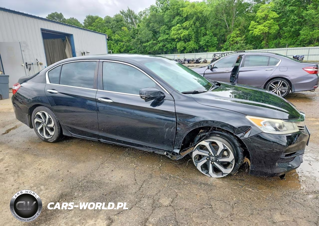 2017 Honda Accord Exl VIN:1HGCR2F9XHA066177 - 4