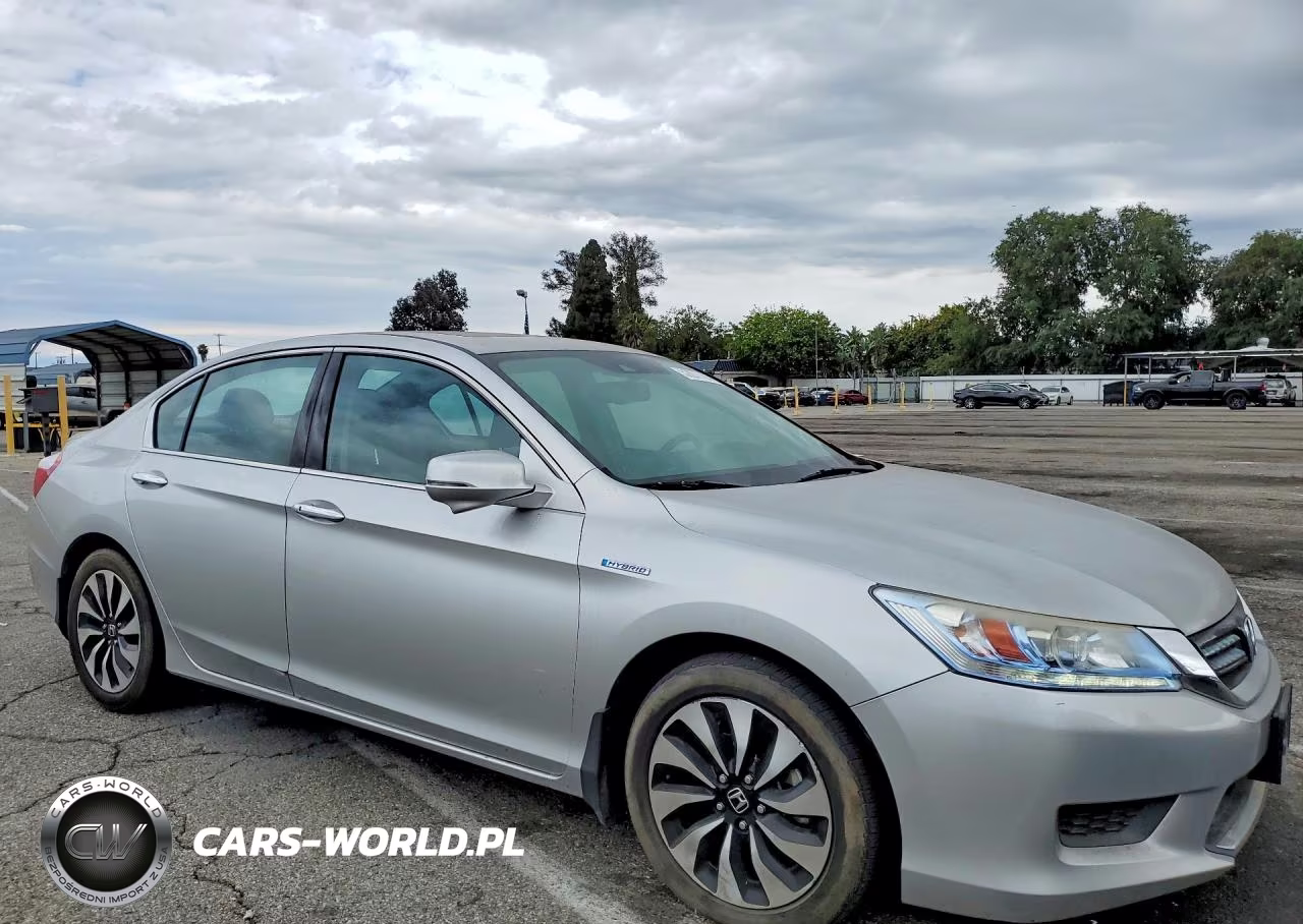 2014 Honda Accord Touring Hybrid VIN:1HGCR6F78EA007436 - 4