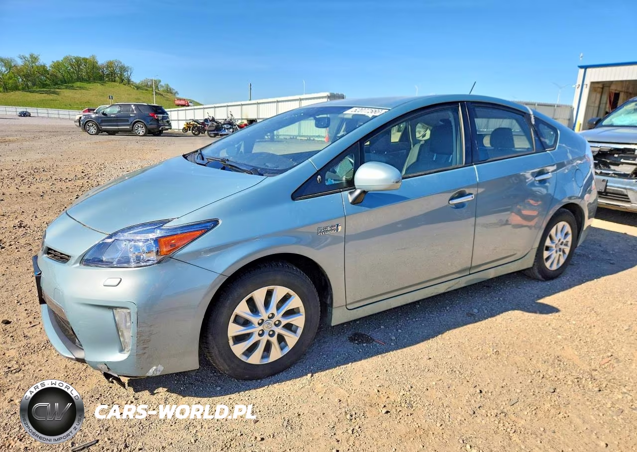 2014 Toyota Prius Plug-In Hybrid Advanced