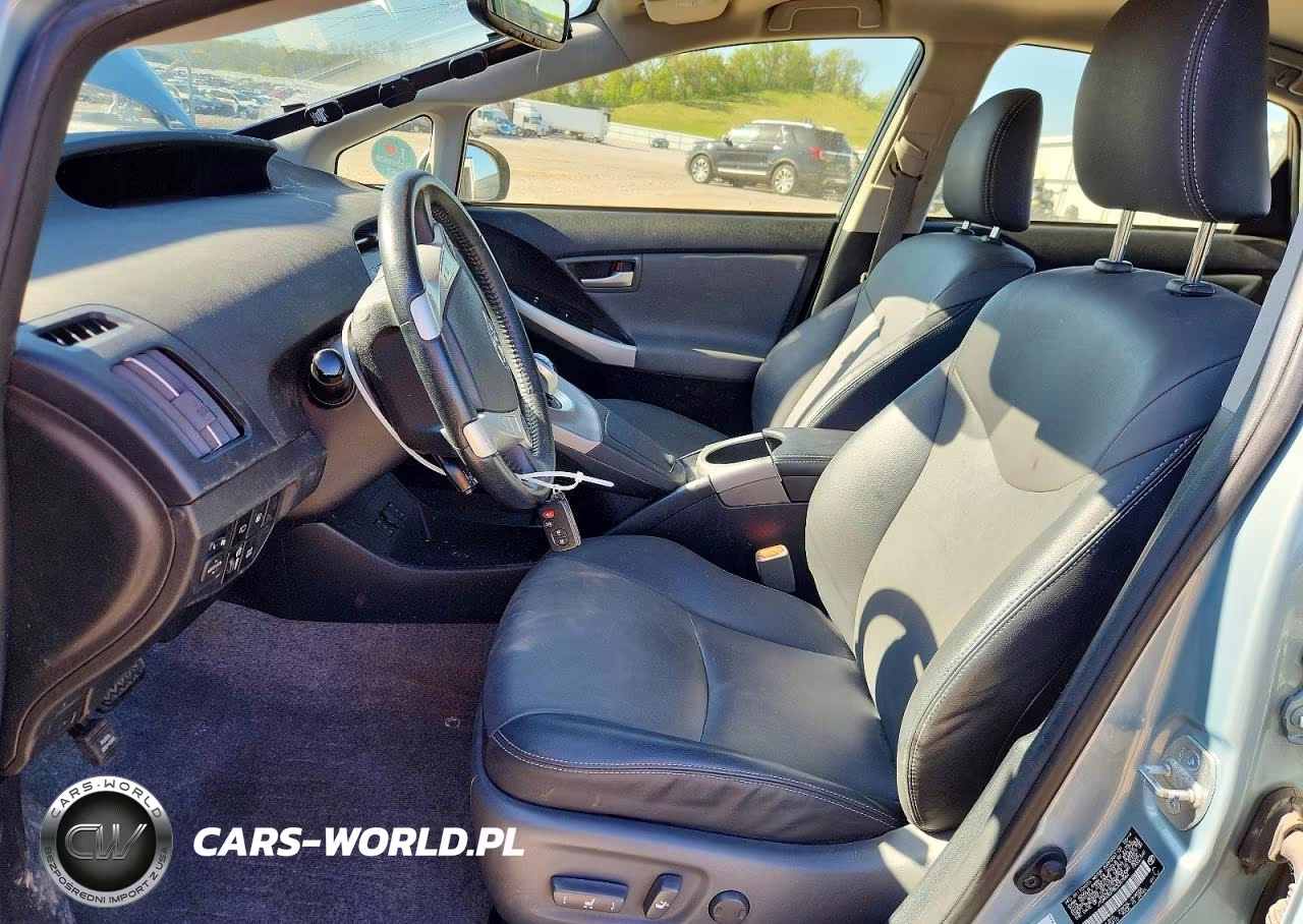 2014 Toyota Prius Plug-In Hybrid Advanced VIN:JTDKN3DP8E3057684 - 7