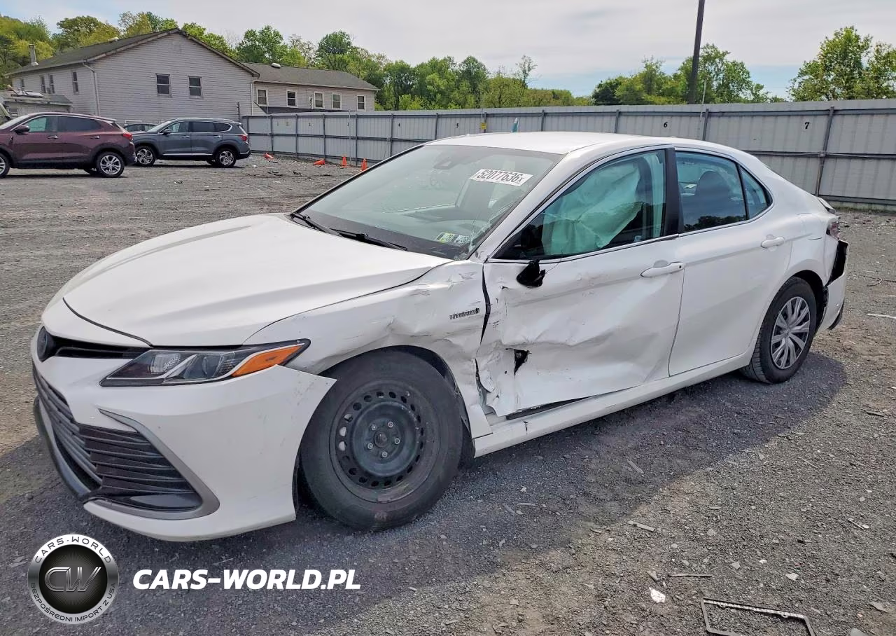 2021 Toyota Camry Le – zdjęcie 1 z 12