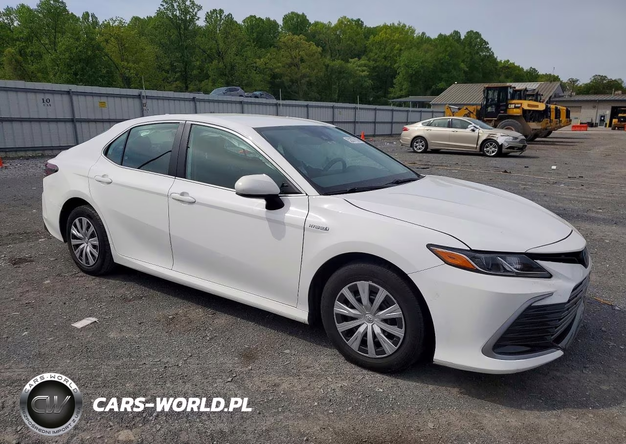 2021 Toyota Camry Le VIN:4T1C31AK8MU562748 - 4