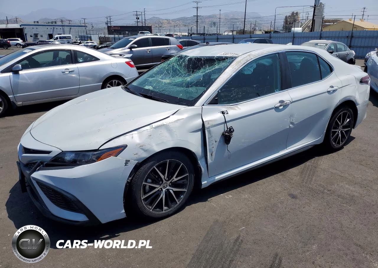 2022 Toyota Camry Se – zdjęcie 1 z 12