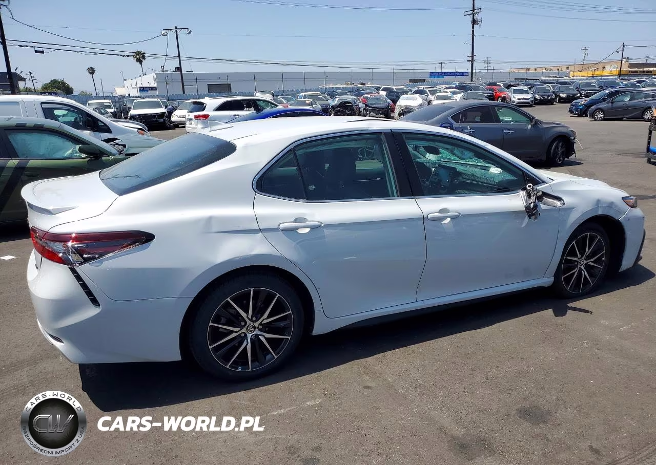 2022 Toyota Camry Se VIN:4T1G11AK2NU051819 - 3
