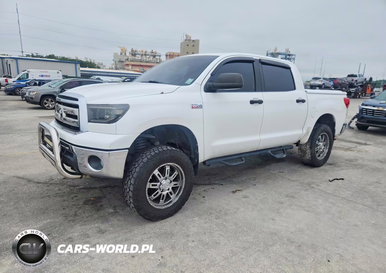 2013 Toyota Tundra Crewmax Sr5