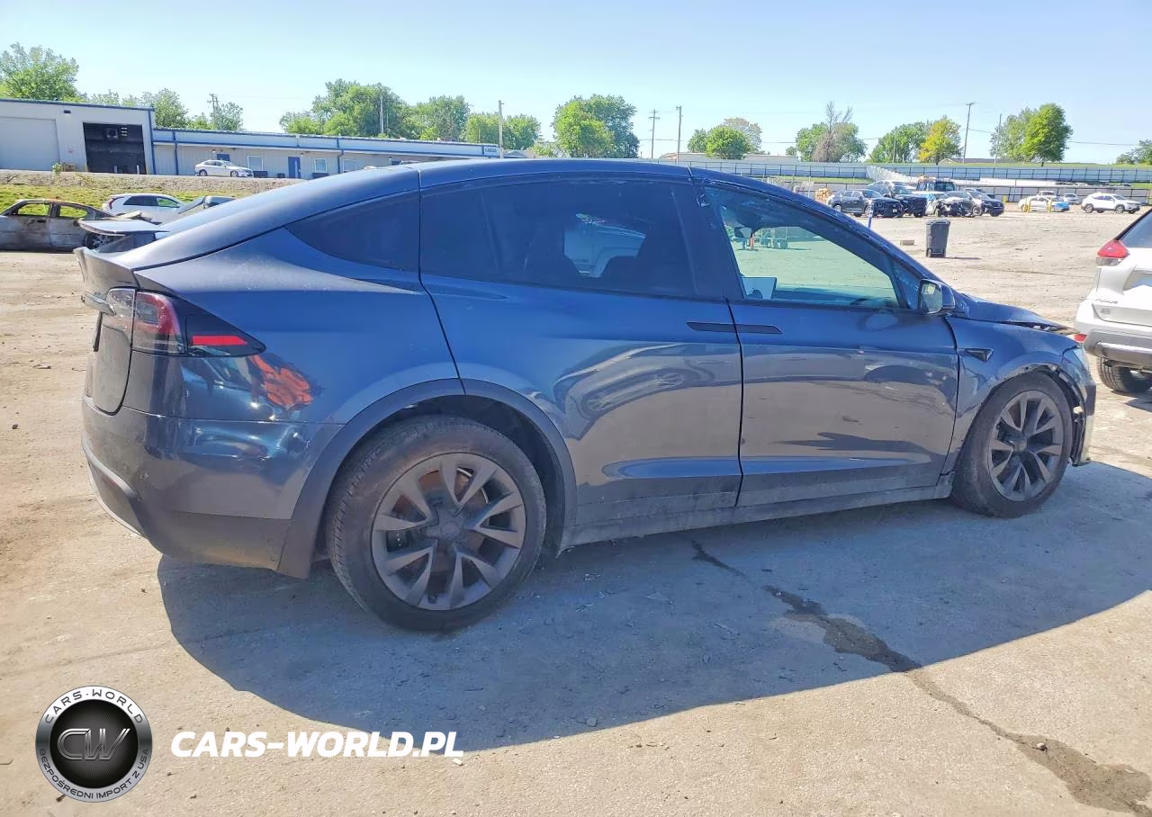 2022 Tesla Model X VIN:7SAXCDE57NF345653 - 3