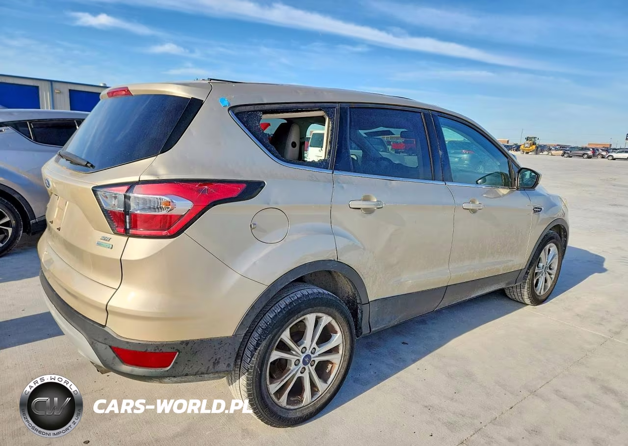 2017 Ford Escape Se VIN:1FMCU0GD2HUC10383 - 3