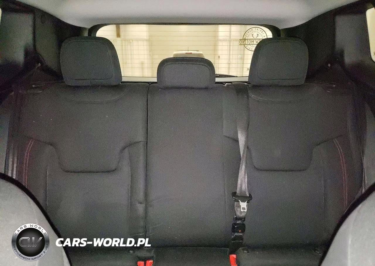 2016 Jeep Renegade Trailhawk VIN:ZACCJBCT0GPC52928 - 10