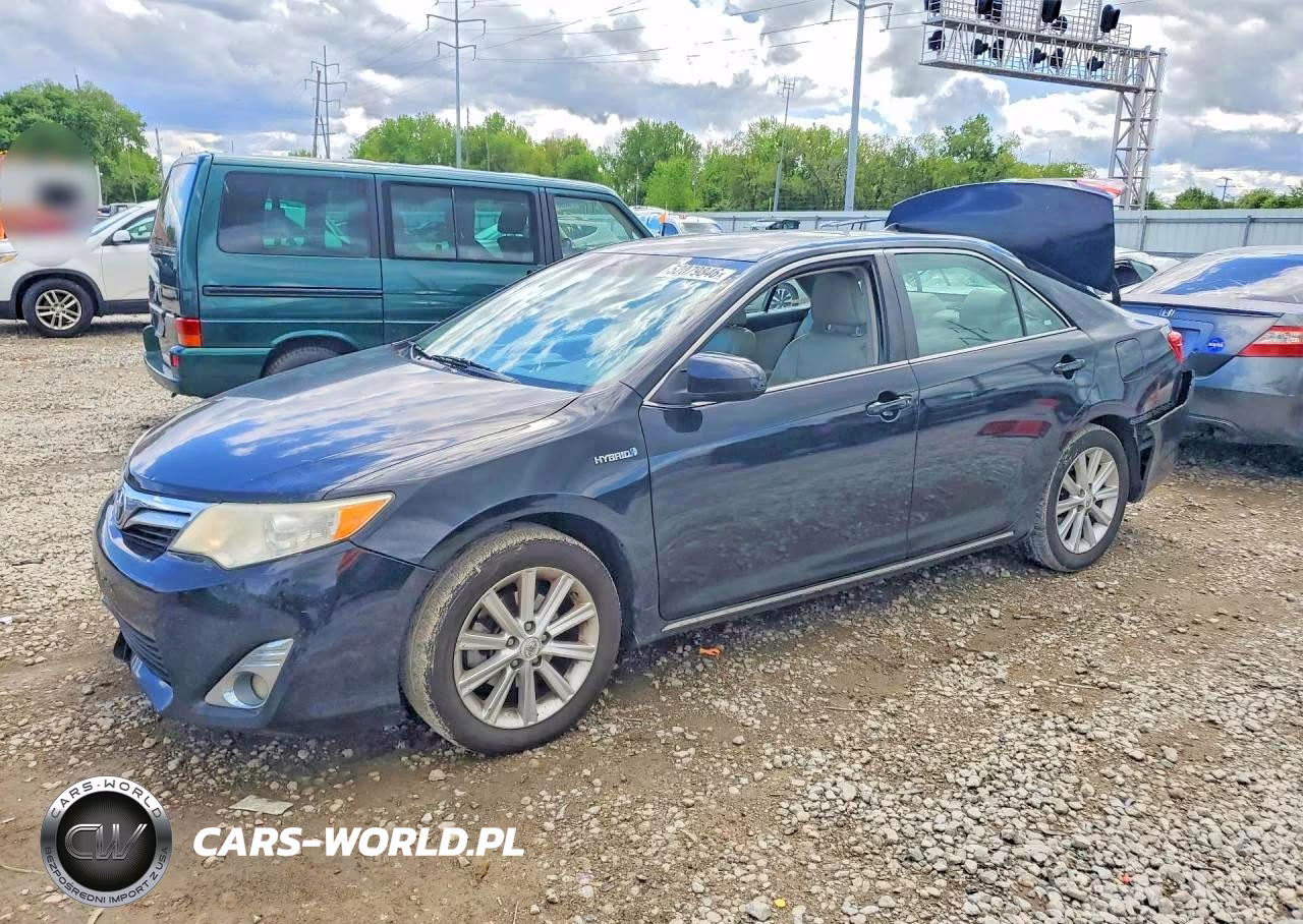2013 Toyota Camry Hybrid Xle