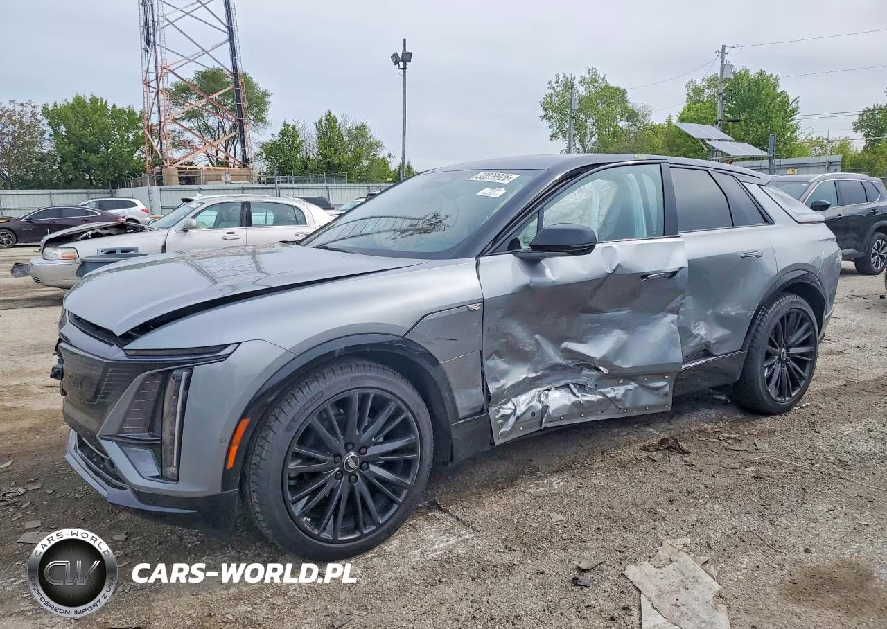 2025 Cadillac Lyriq Sport