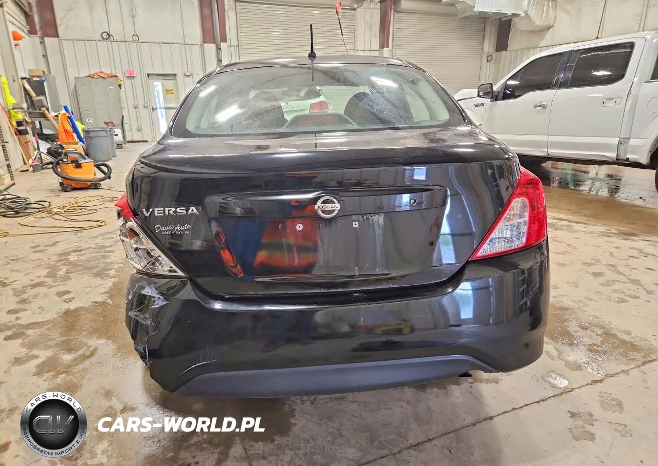 2015 Nissan Versa 1.6 S VIN:3N1CN7AP7FL839743 - 6