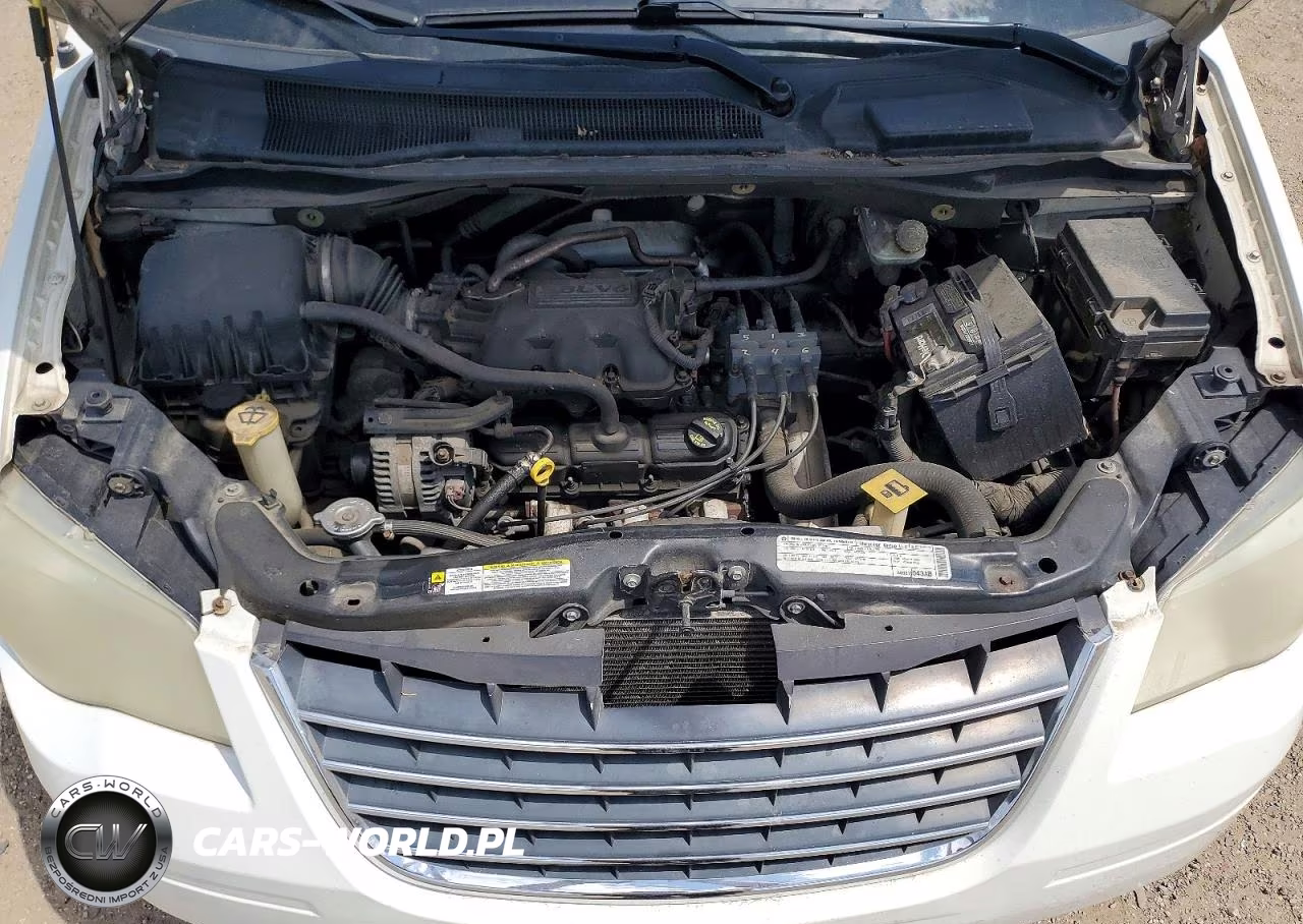 2010 Chrysler Town & Country Touring VIN:2A4RR5D15AR108595 - 12