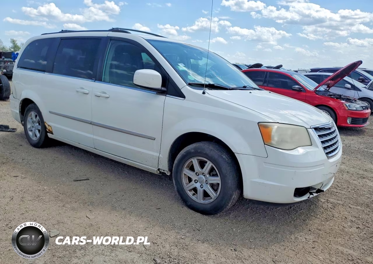 2010 Chrysler Town & Country Touring VIN:2A4RR5D15AR108595 - 4
