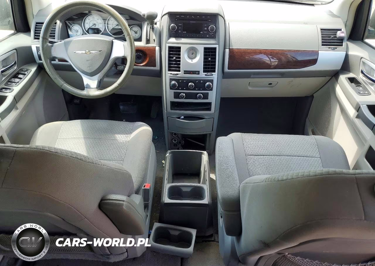 2010 Chrysler Town & Country Touring VIN:2A4RR5D15AR108595 - 8