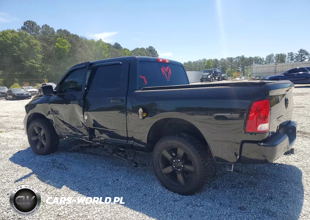 2018 Ram 1500 St VIN:1C6RR6KG1JS105749 - 2