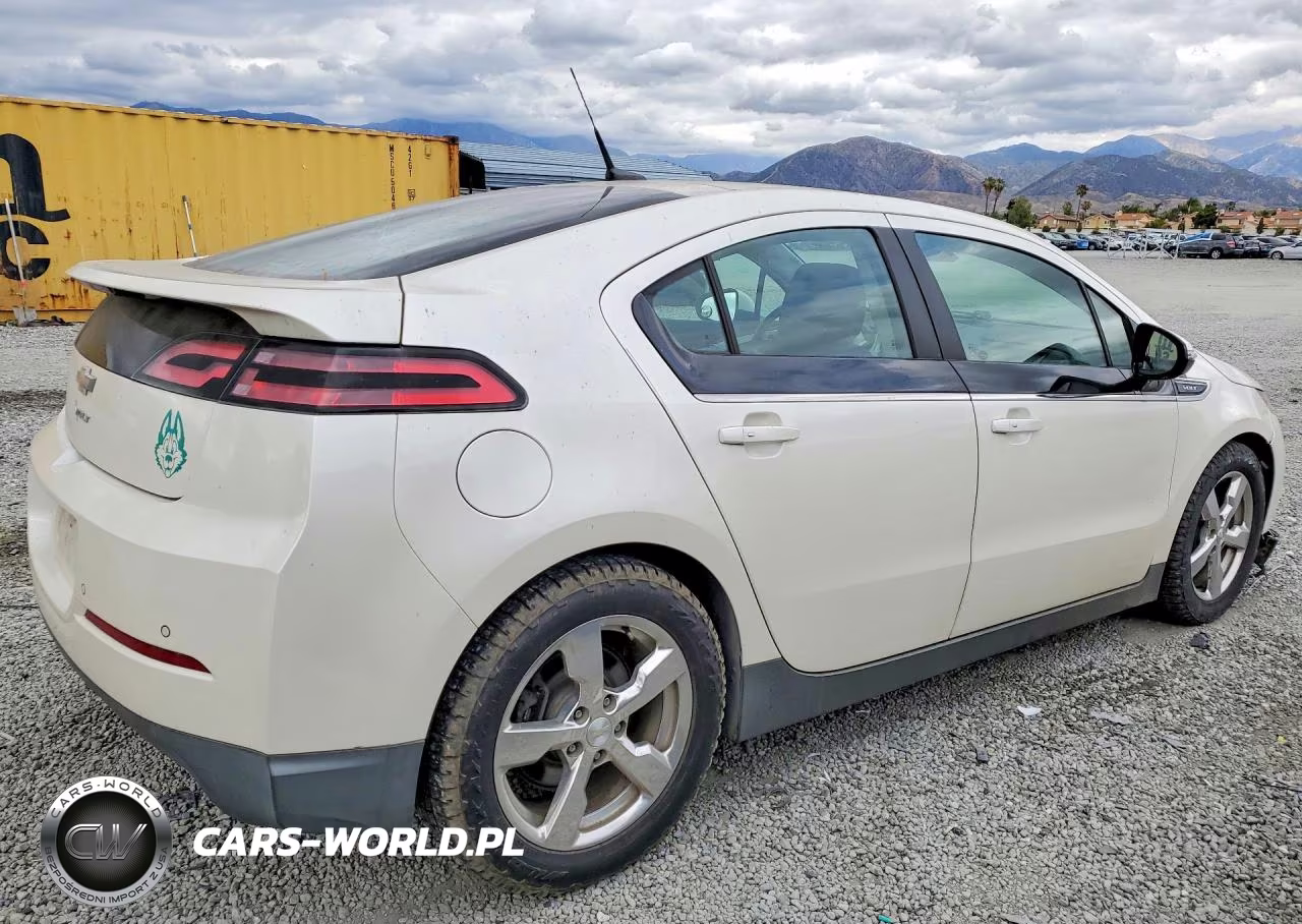 2013 Chevrolet Volt VIN:1G1RD6E45DU101486 - 3