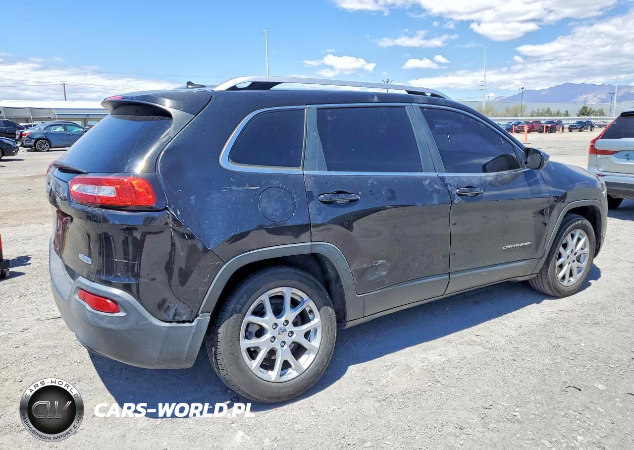 2014 Jeep Cherokee Latitude VIN:1C4PJLCB5EW157778 - 3