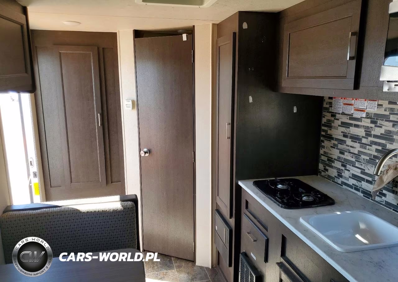 2019 Forest River Wildwood Fsx Camper VIN:4X4TWDT13KE033341 - 6