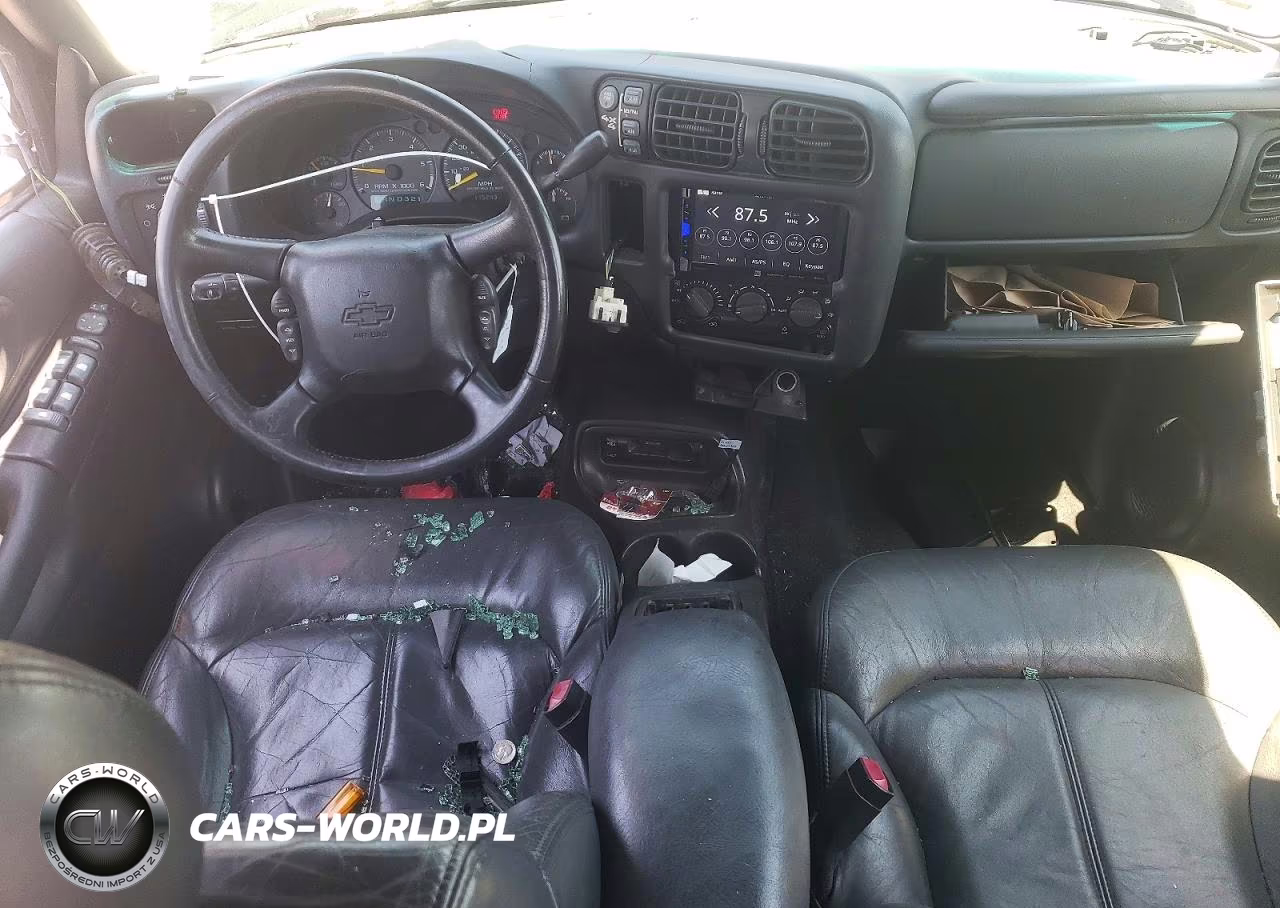 2000 Chevrolet Blazer VIN:1GNDT13W3Y2172142 - 8