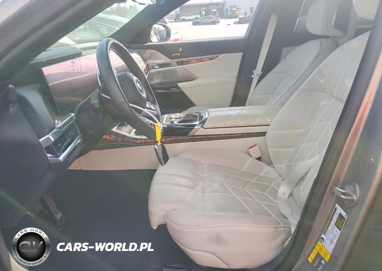 2023 BMW I7 xDrive60 VIN:WBY53EJ0XPCN45025 - 7