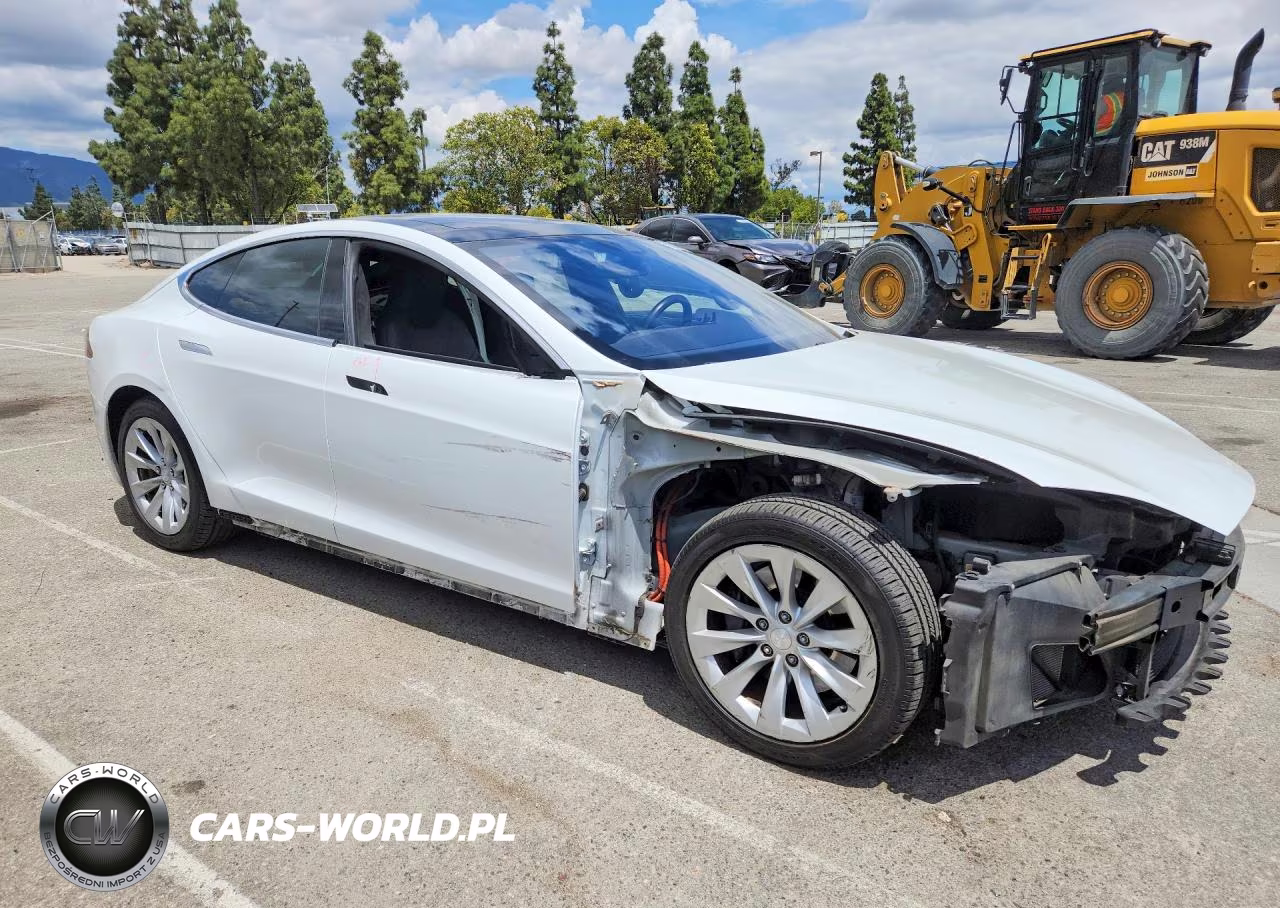 2016 Tesla Model S VIN:5YJSA1E23GF155286 - 4
