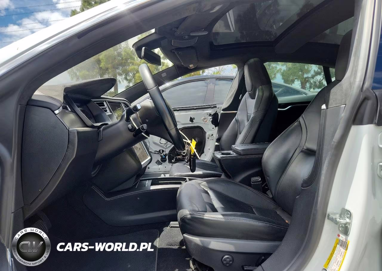 2016 Tesla Model S VIN:5YJSA1E23GF155286 - 7